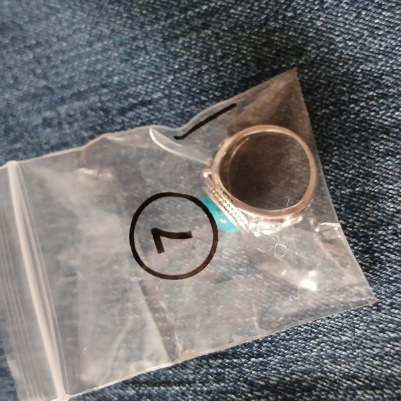 Blue and Silver Turquoise Ring with Classic Design - Picture 11 of 11